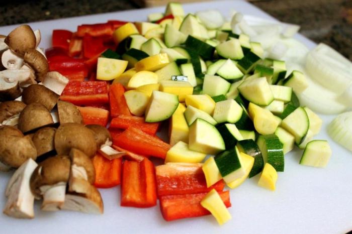Самые вкусные рецепты приготовления запеченных в духовке овощей.