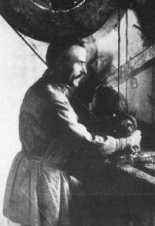 Деревянные матрешки для детей. Описание матрешки и история возникновения куклы