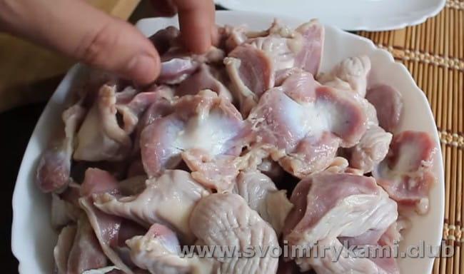 Как приготовить вкусные куриные желудки в сметане. Куриные желудки рецепт приготовления на сковороде со сметаной