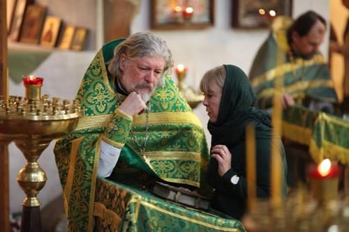 Что нужно для исповедания. Перечень грехов на исповедь батюшке